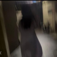 #珠海#,#扫街# 2] 珠海 在南屏步行街 北边里面的小巷子里面 有十几个 质量还可以 价格150-200 多逛逛可以看到